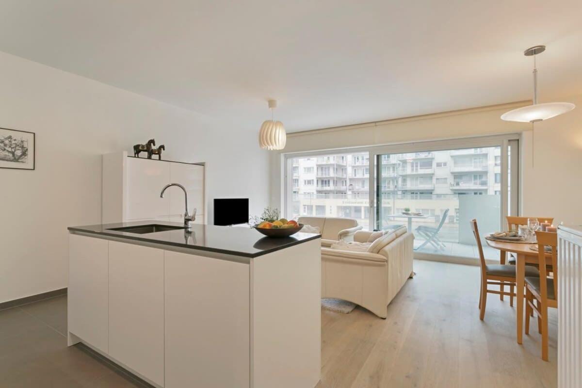 Huswell - Cosy Family Apartment With Parking Near The Beach Oostende Buitenkant foto